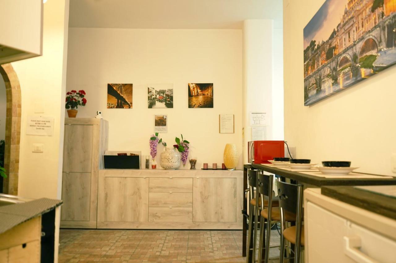 Pensión Hosting Flats Roma